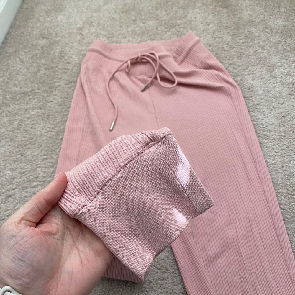 Daily Practice Ribbed Jogger Pants - Picture 4 of 4